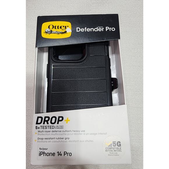 Otterbox Defender Pro series iPhone 14 pro - Picture 1 of 9